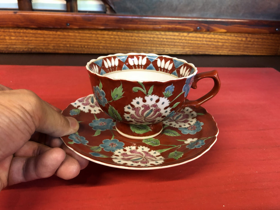 珈琲碗皿(トルコ鍋島.赤の花園)　波佐見焼　　コーヒー碗皿