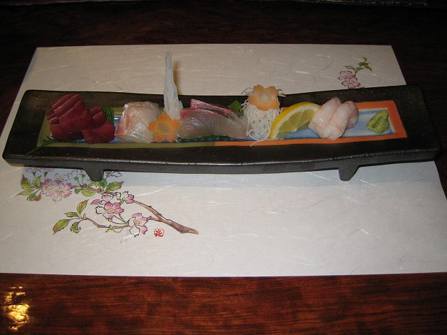 【SALE】34cm足付細長皿.虹色　有田焼【訳あり】