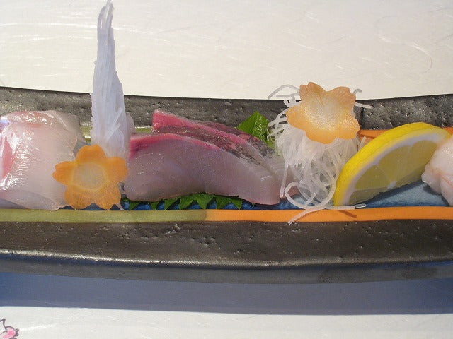 【SALE】34cm足付細長皿.虹色　有田焼【訳あり】