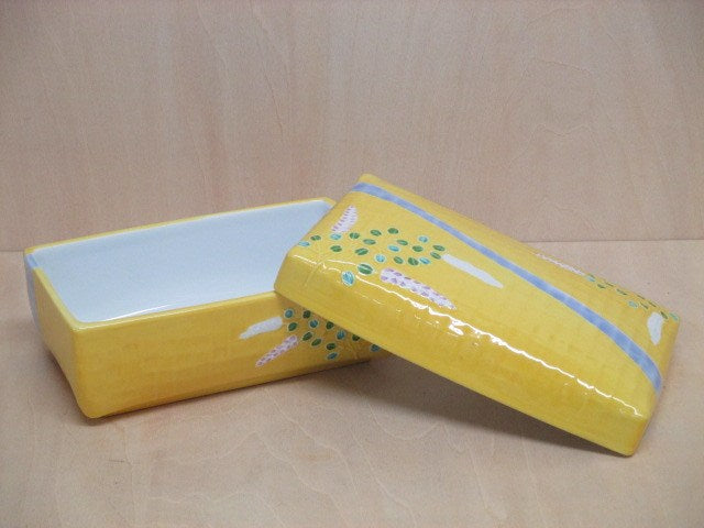 黄交趾流水萩絵長角蓋物　17cm　有田焼