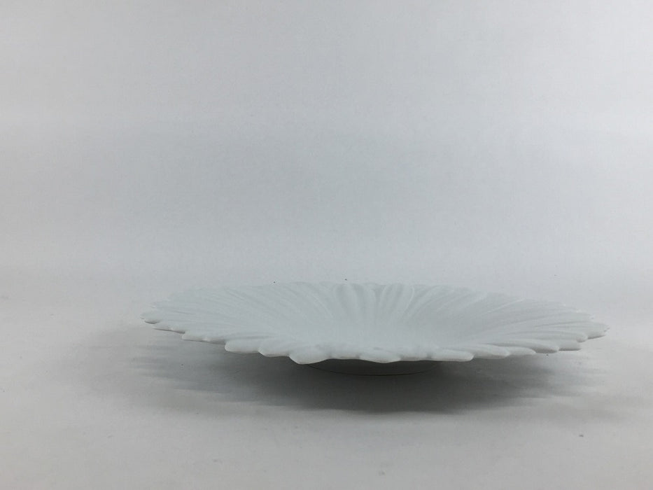 白磁ブラスト　ガーベラプレート(S)　17cm　有田焼(j.R)