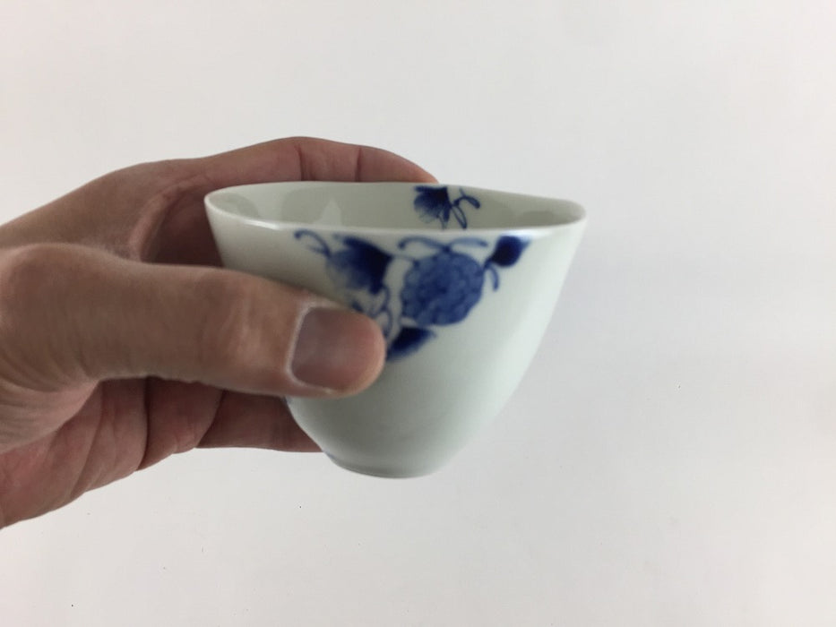 【SALE】250ccカップ/藍帯唐花　9cm　有田焼(j.R)【訳あり】