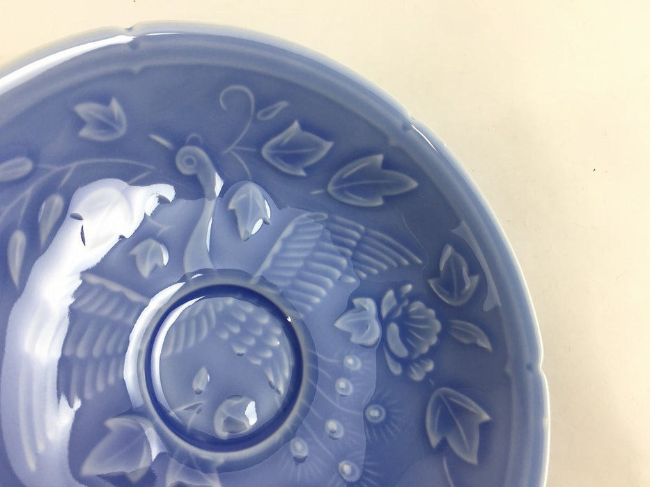 花鳥彫平鉢　薄ルリ　15cm　有田焼(j.R)