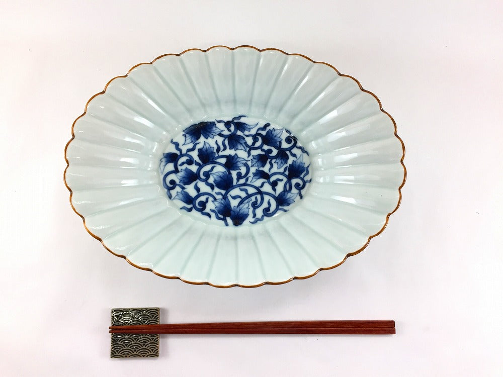 菊型楕円鉢 古染唐草 25.5cm 有田焼(j.R) — 佐賀有田 ギャラリーつじ信