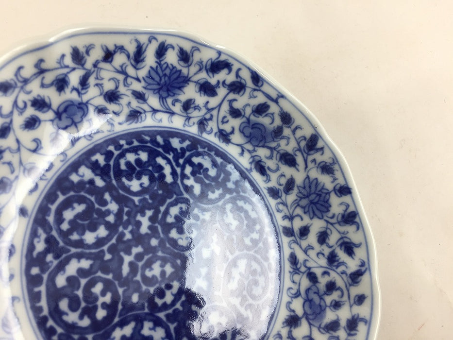 輪花4寸皿　(花蝶芙蓉手/みじん唐草)　13cm　吉田焼(肥前有田焼)　(j.R)