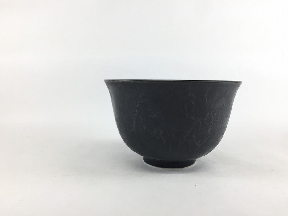 11.5cm丸反碗　黒陶　有田焼　(j.R)