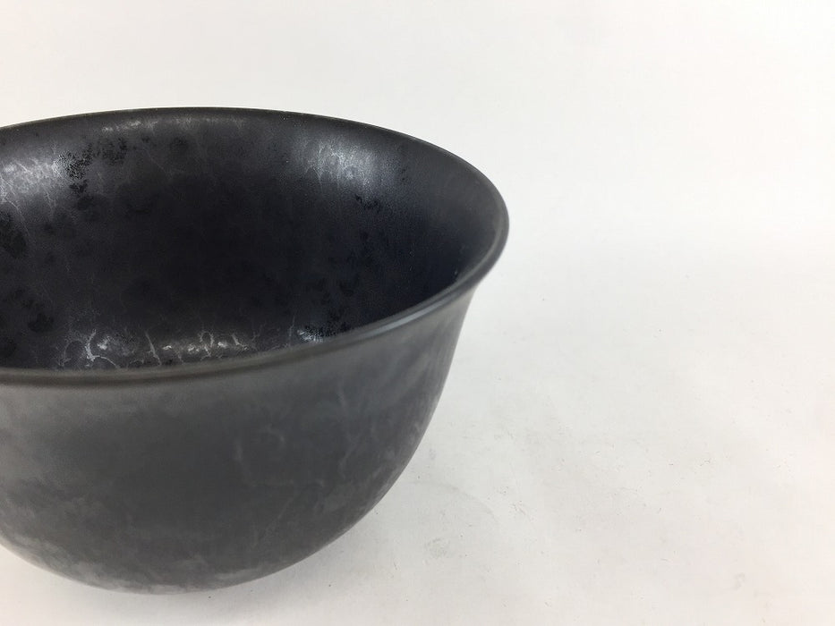 11.5cm丸反碗　黒陶　有田焼　(j.R)