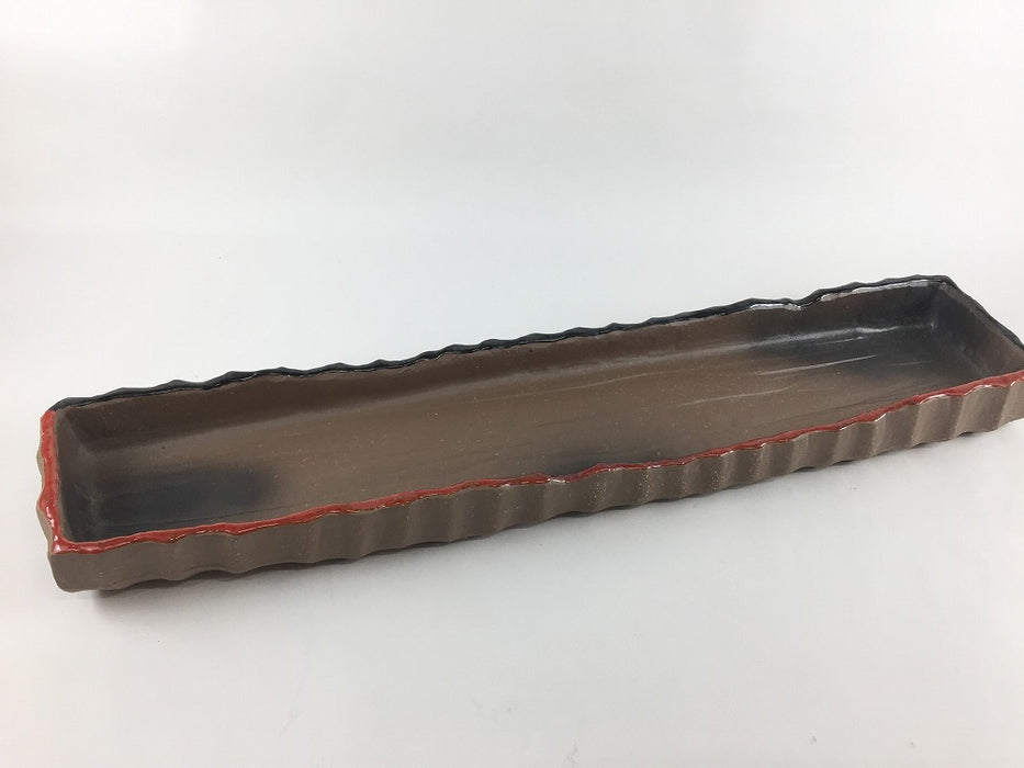 【SALE】一刀彫39長皿.焼〆渕赤黒　39cm　有田焼(j.R)【訳あり】