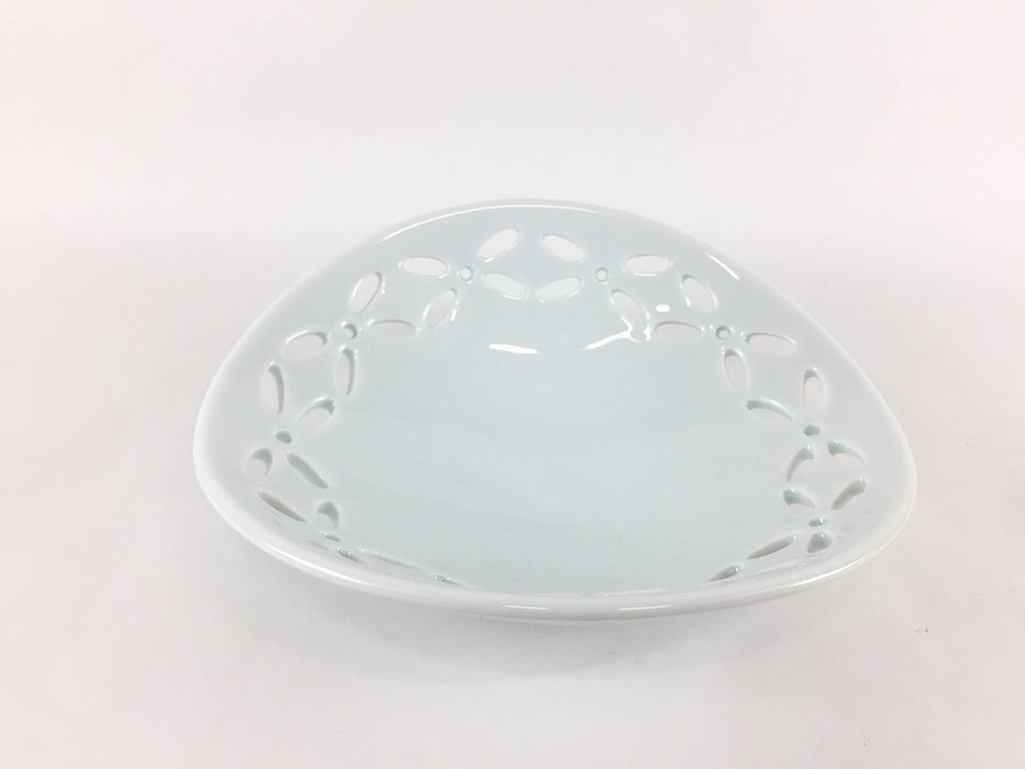 【SALE】白磁七宝透し向　17cm　有田焼【訳あり】