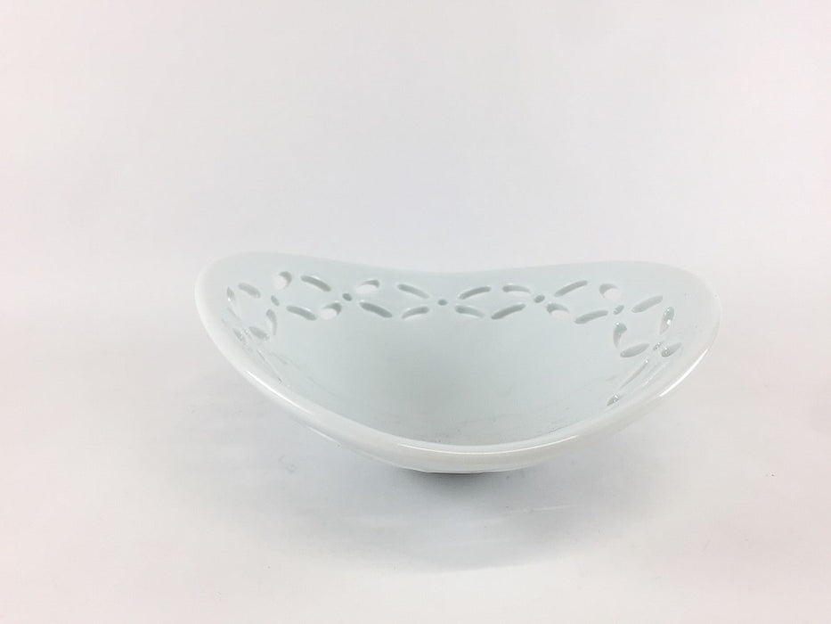 【SALE】白磁七宝透し向　17cm　有田焼【訳あり】