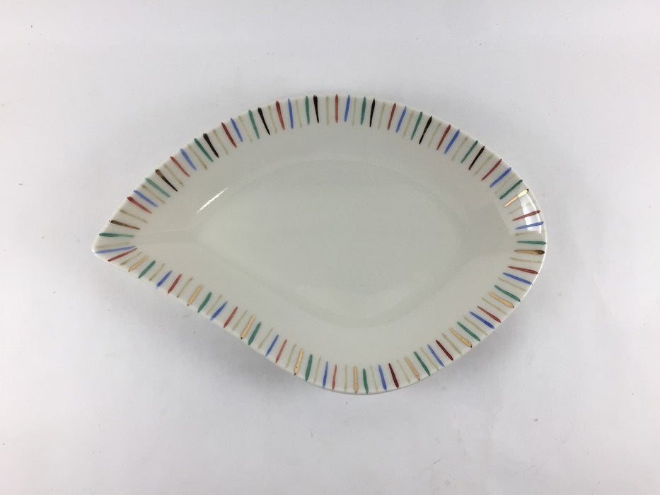【SALE】190貝皿　クリーム色十草　19cm　有田焼【訳あり】