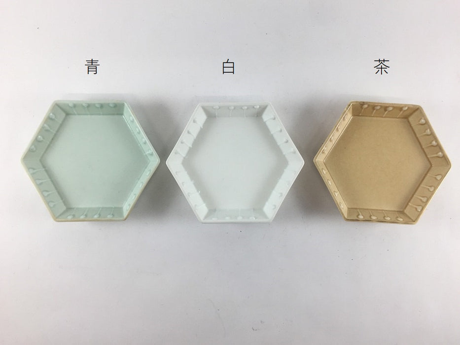 【SALE】六角小皿　点草　マット(青/白/茶)　10cm　有田焼