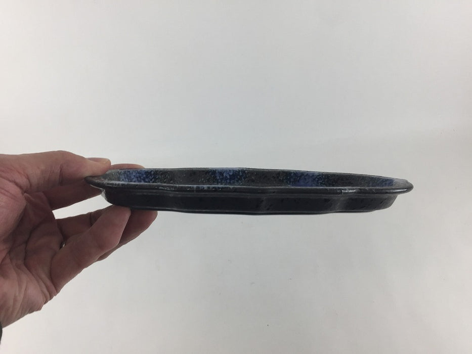 【SALE】焼〆ルリ彩葉彫焼皿　22cm　有田焼【訳あり】