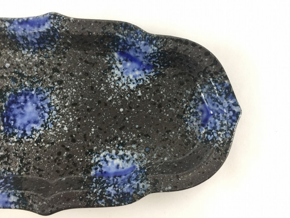 【SALE】焼〆ルリ彩葉彫焼皿　22cm　有田焼【訳あり】