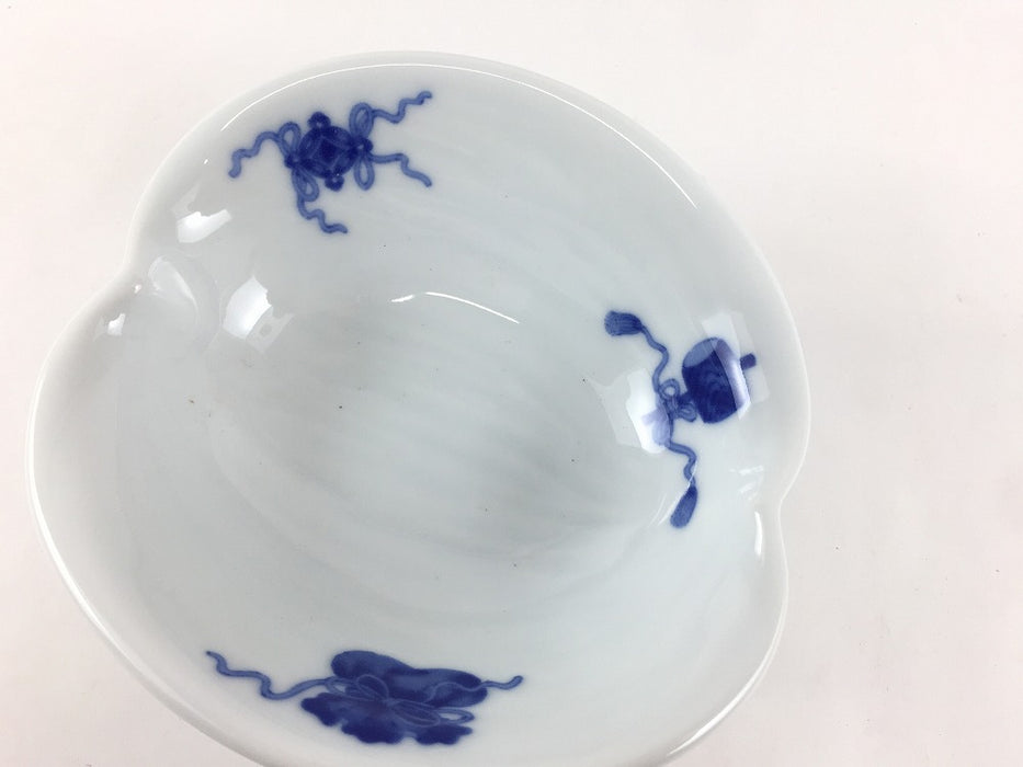 【SALE】12cm割小鉢(染宝尽し) 　波佐見焼【訳あり】