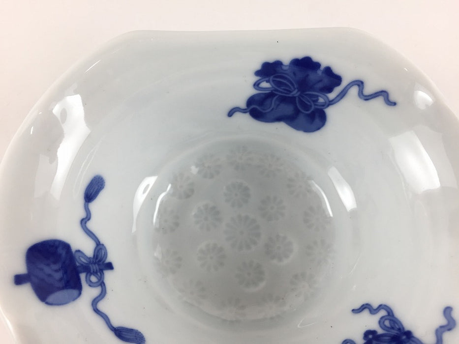 【SALE】三島楕円小鉢(染宝尽し)　16cm　波佐見焼【訳あり】