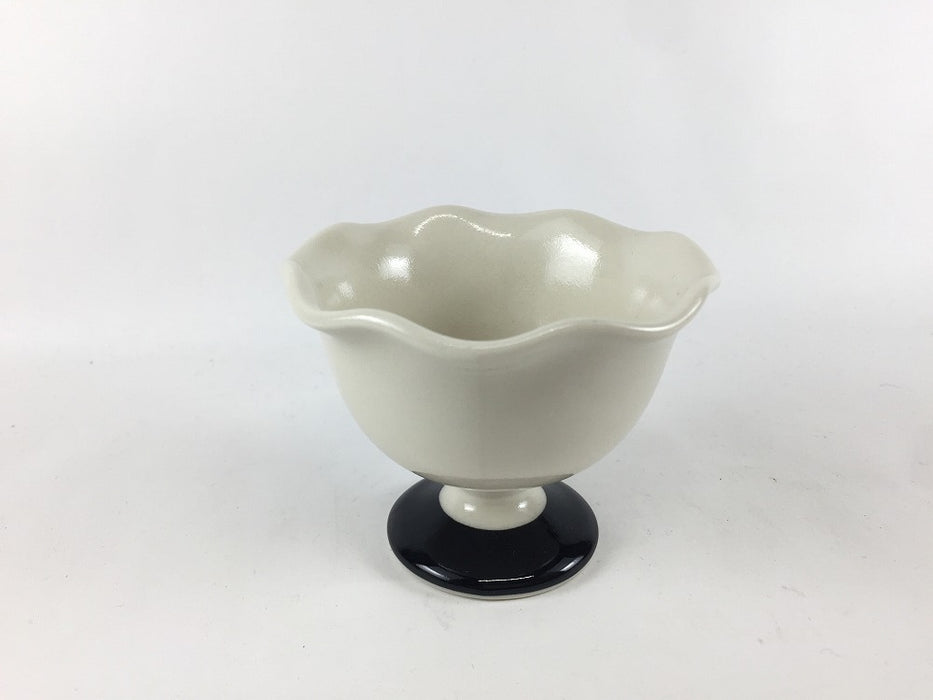 【SALE】モノトーン.8cm高小鉢　有田焼【訳あり】