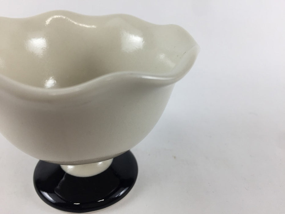 【SALE】モノトーン.8cm高小鉢　有田焼【訳あり】