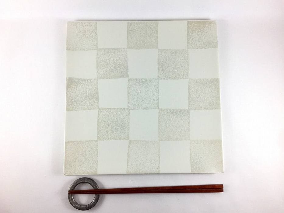 【26年4月頃入荷予定】市松スクエアプレートL　ホワイトマット　24.5cm　波佐見焼 (j.R)