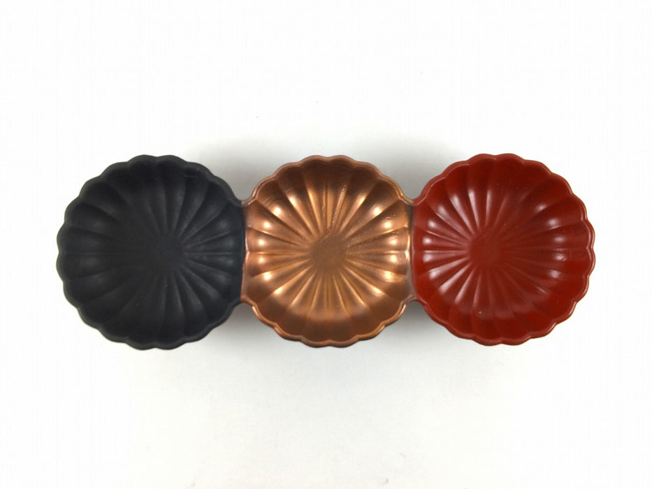 銅黒赤　菊型三連皿　19cm　有田焼(j.R)