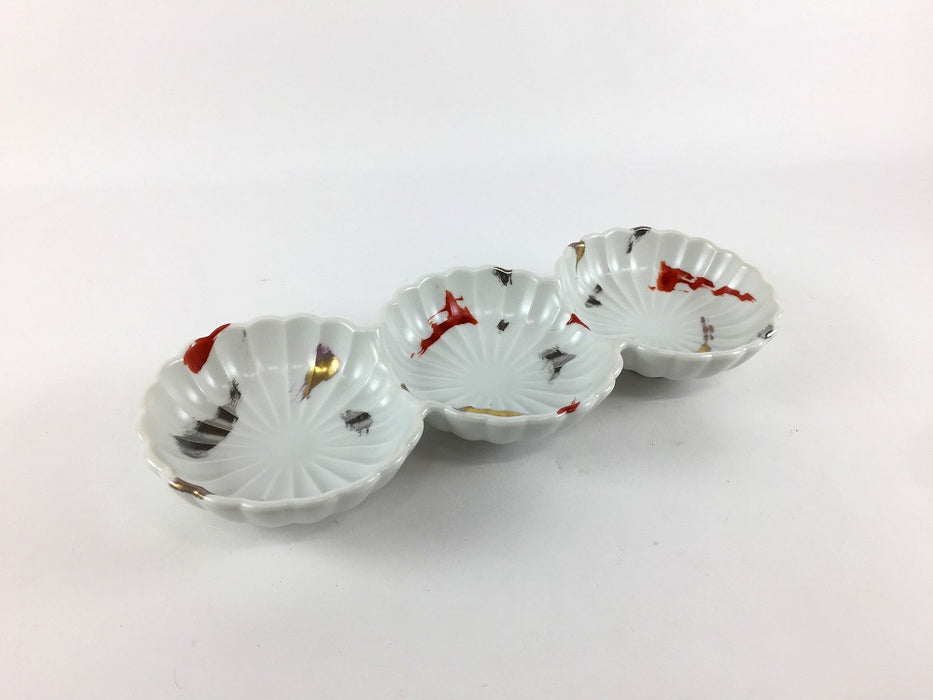 白マット金銀赤　菊型三連皿　19cm　有田焼(j.R)