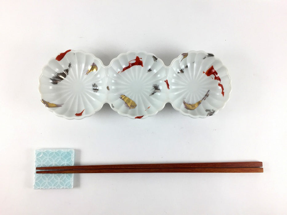 白マット金銀赤　菊型三連皿　19cm　有田焼(j.R)