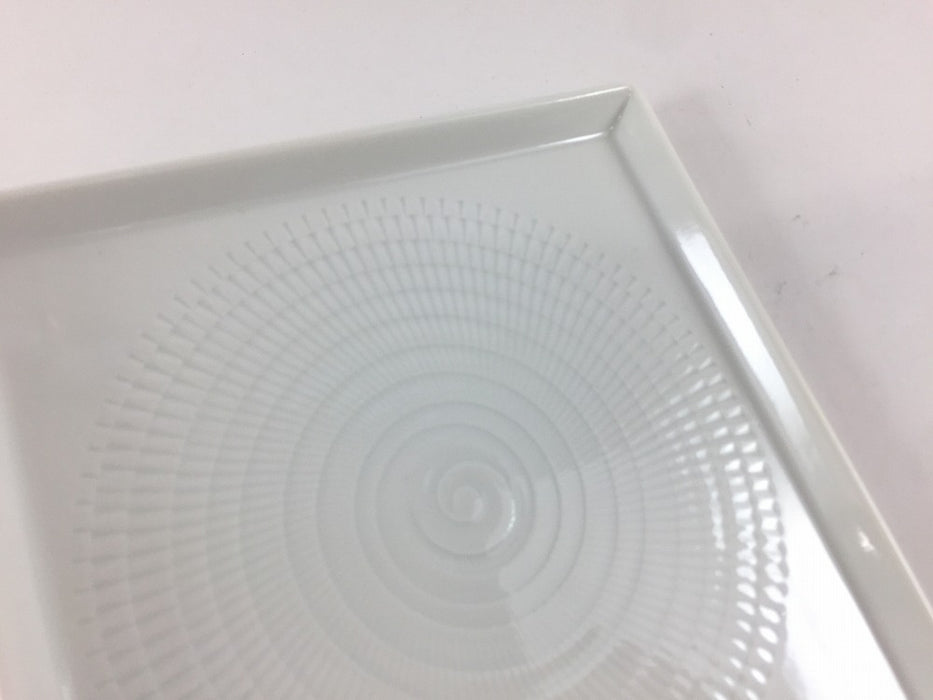 【SALE】135角皿　輪点彫(A/B)　白　13.5cm　波佐見焼【訳あり】