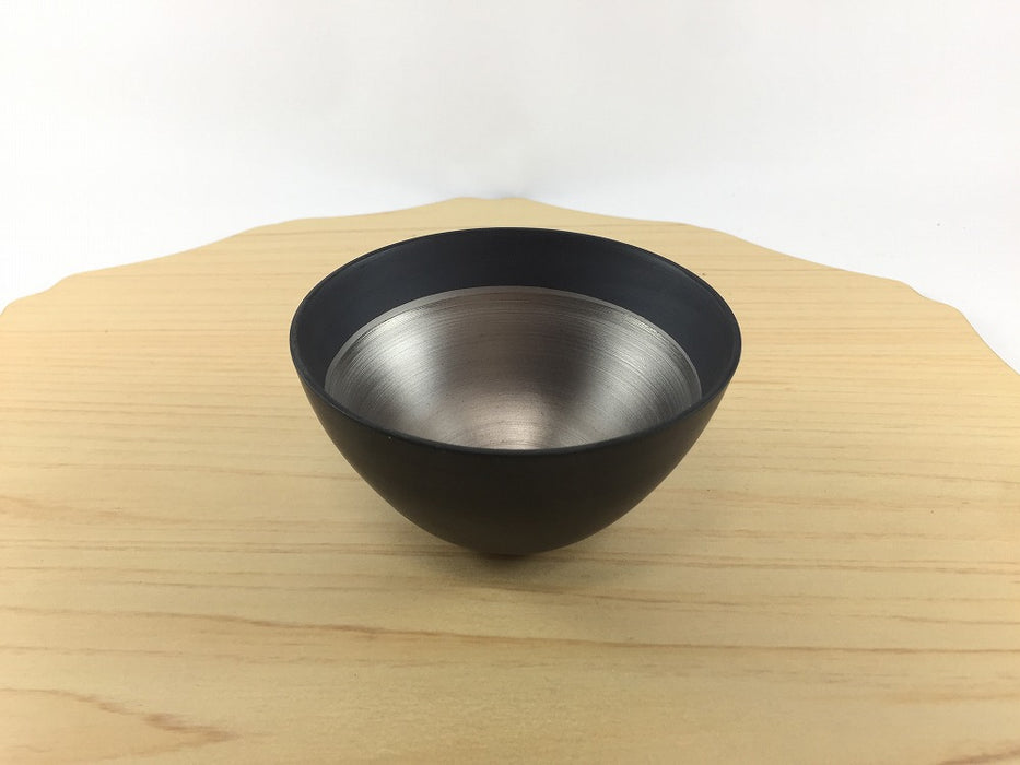 【SALE】95エッグシェルボウル　銀(白/黒)　9cm　有田焼【訳あり】