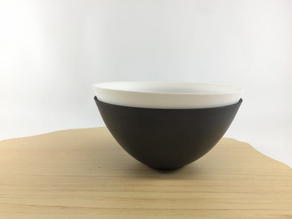【SALE】135エッグシェルボウル　金(白/黒)　13.5cm　有田焼【訳あり】