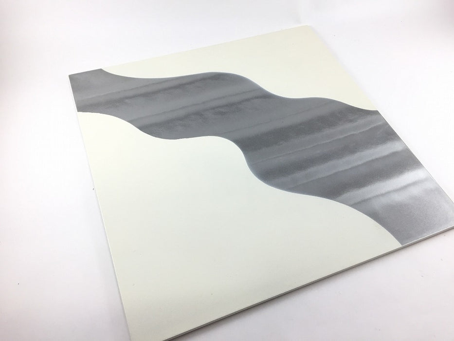 【SALE】32cm角盆　白/銀雲海　32cm　国産(漆器) 【訳あり】