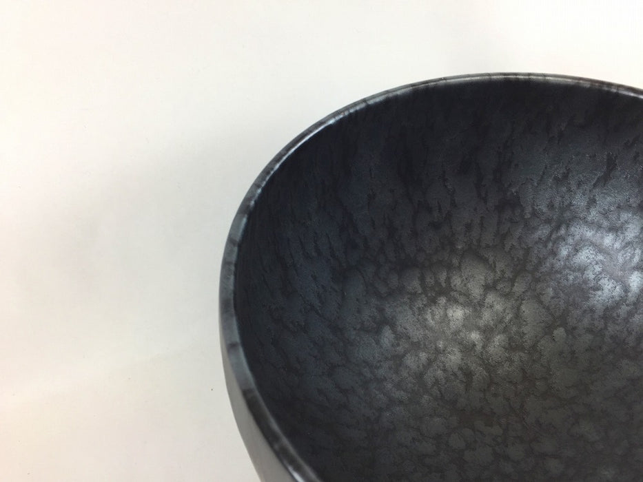 180サークルボール　黒サビ絞りマット　18cm　有田焼　(j.R)