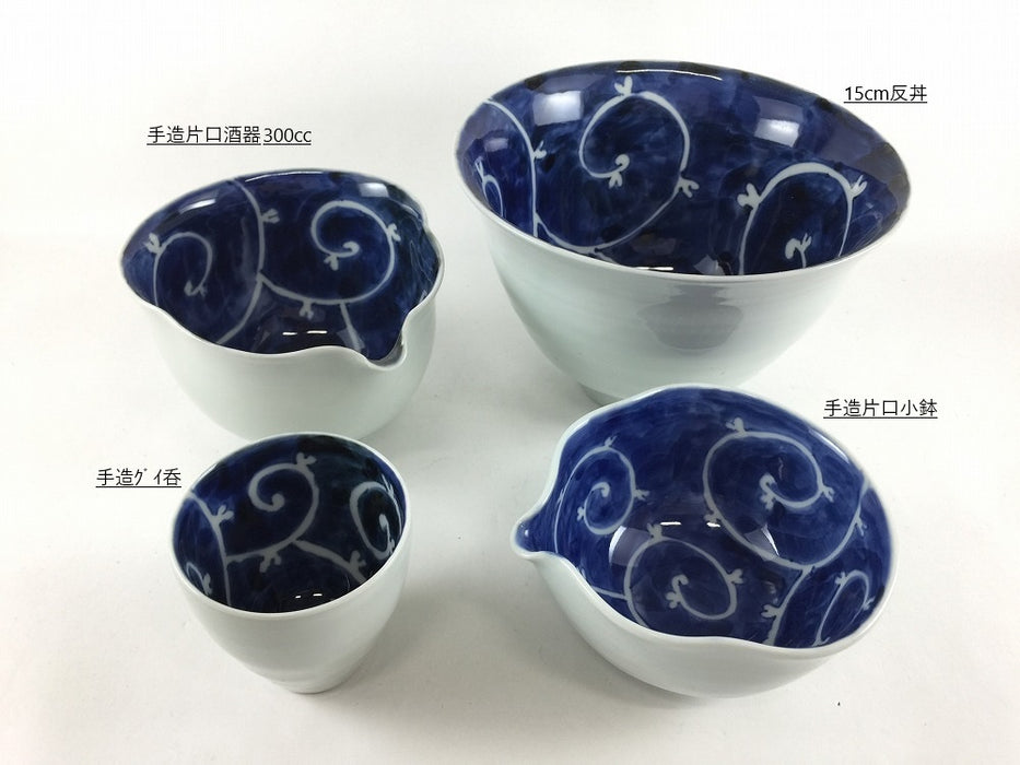 【SALE】15cm反丼　内藍唐草　有田焼(j.R)【訳あり】