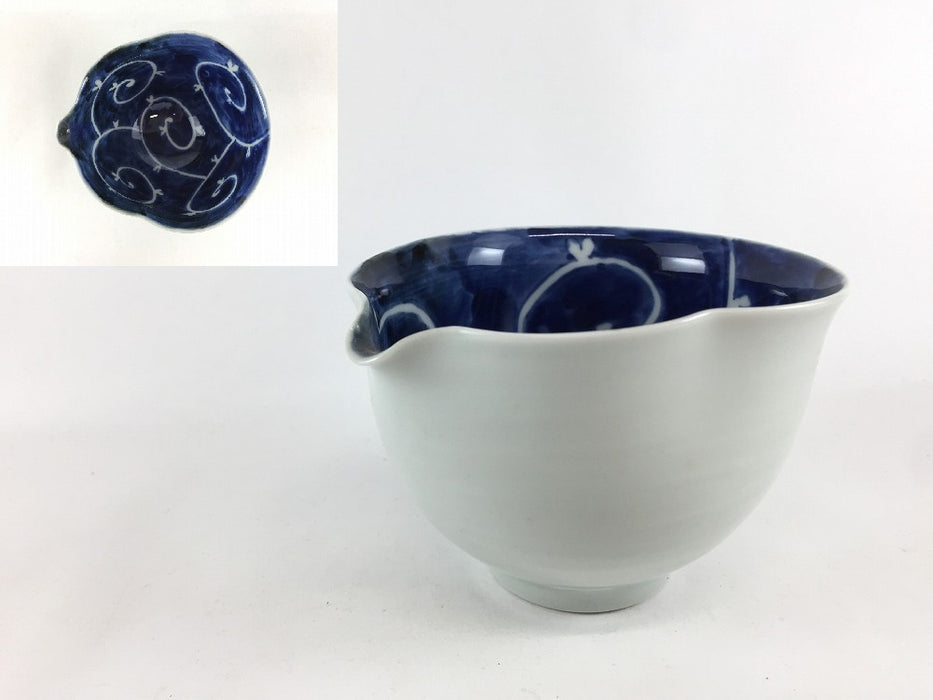 【SALE】手造片口酒器.内藍唐草　300cc・12cm　有田焼(j.R)【訳あり】