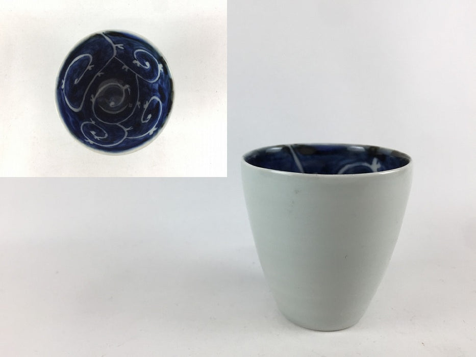 【SALE】手造グイ呑.内藍唐草　6cm(90cc)　有田焼(j.R)【訳あり】