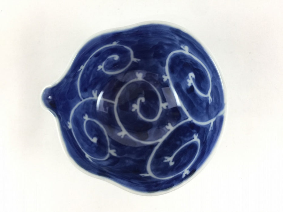 【SALE】手造片口小鉢.内藍唐草　10cm(180cc)　有田焼(j.R)【訳あり】