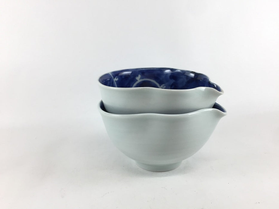 【SALE】手造片口小鉢.内藍唐草　10cm(180cc)　有田焼(j.R)【訳あり】