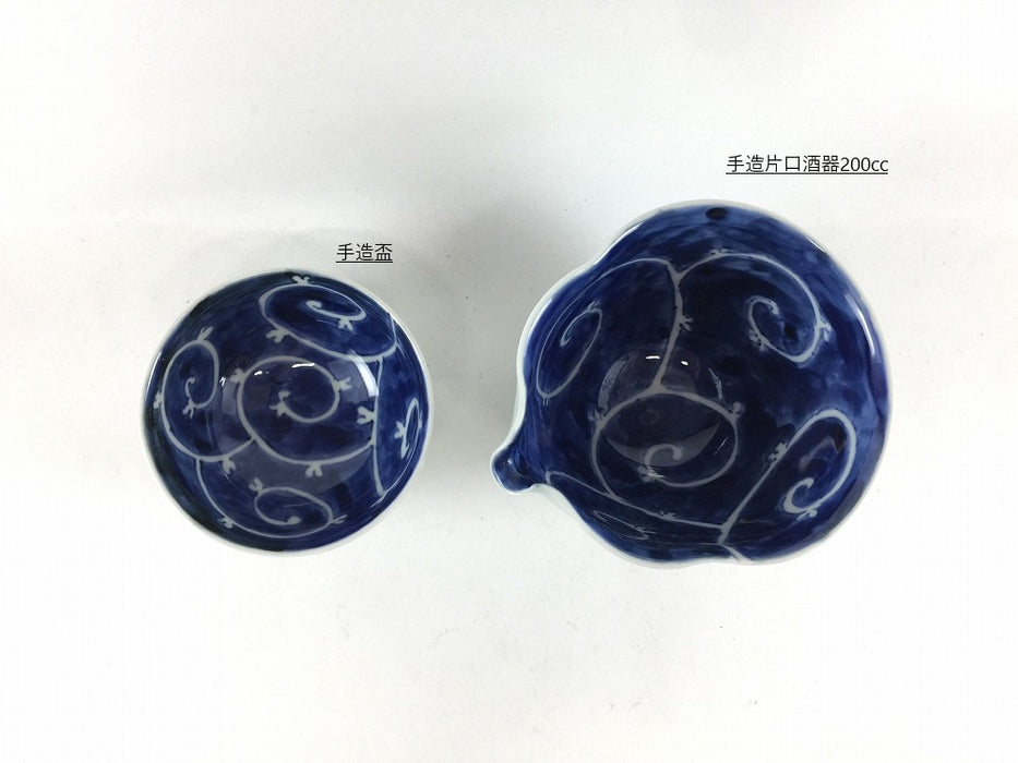 【SALE】手造片口酒器.内藍唐草　10cm(200cc)　有田焼(j.R)【訳あり】