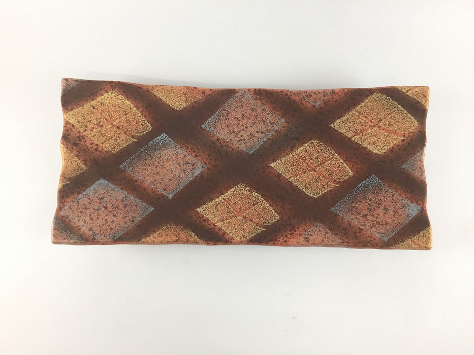 【SALE】255長弓皿　朱茶.金銀格子　25.5cm　有田焼【訳あり】