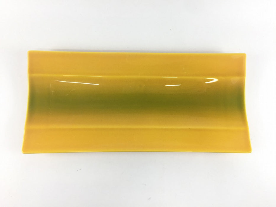 【SALE】リム長皿　黄.緑吹　26cm　有田焼【訳あり】