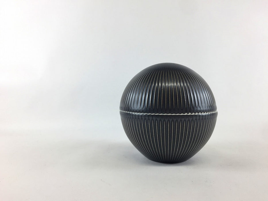 95鎬玉蓋物　黒マット　9cm　有田焼(j.R)