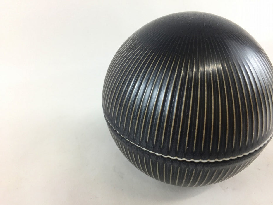 95鎬玉蓋物　黒マット　9cm　有田焼(j.R)