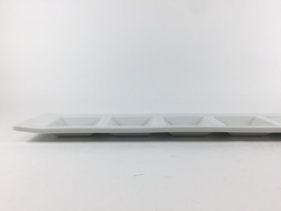 【SALE】白磁320長五品盛　32cm　有田焼【訳あり】