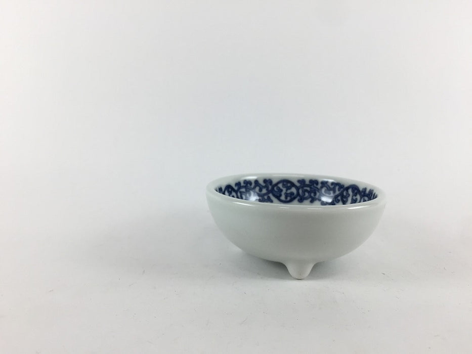 【SALE】帯唐草　三つ足千代口　7cm　波佐見焼【訳あり】(j.R)
