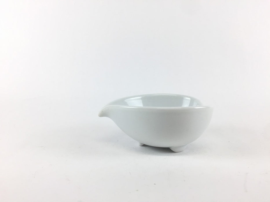 【SALE】白磁ハート小付　8.5cm　波佐見焼【訳あり】(j.R)