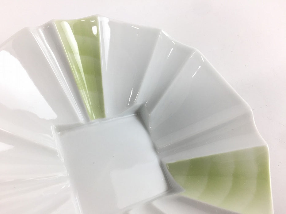 【SALE】14cm切子鉢　緑ウェーブ　14.5cm　有田焼【訳あり】
