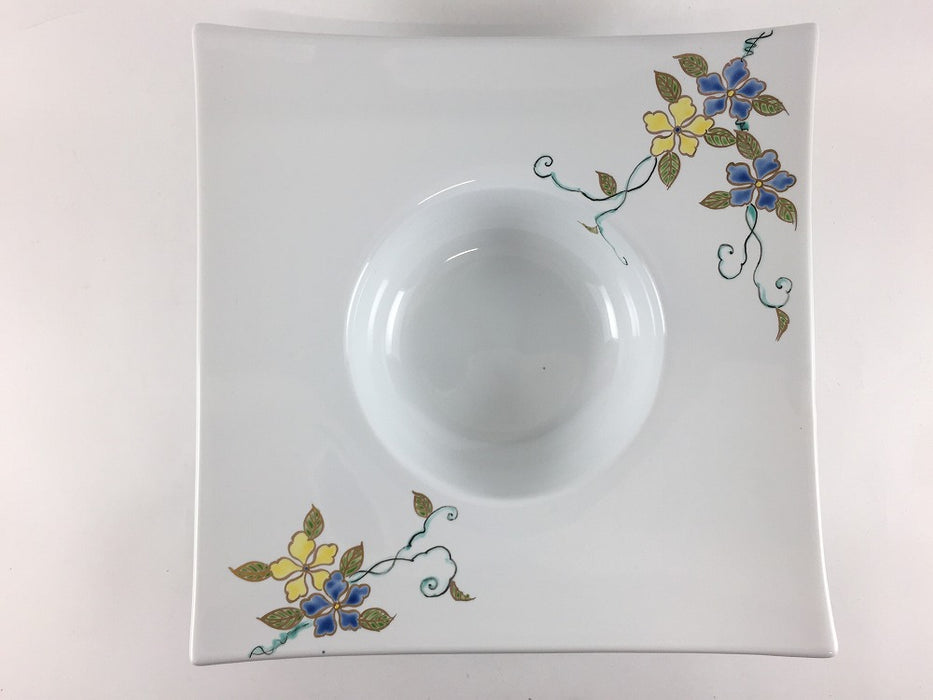 【SALE】乳白色釉鉄線花　正角内丸7寸鉢　20.5cm　有田焼【訳あり】