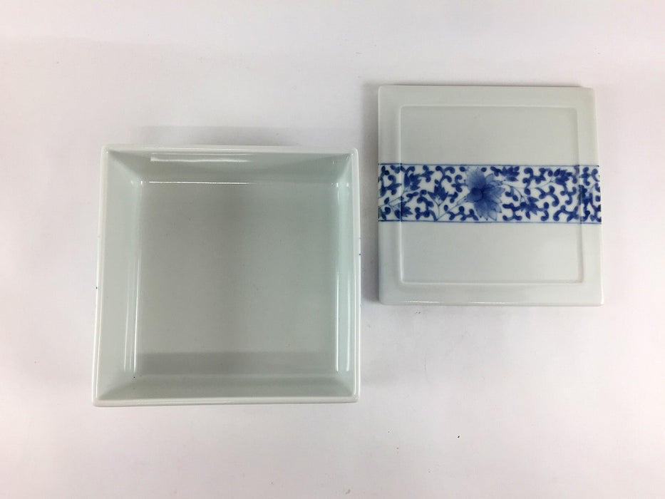 【SALE】染付花唐草4.2寸正角蓋物(一段)　13cm　有田焼【訳あり】