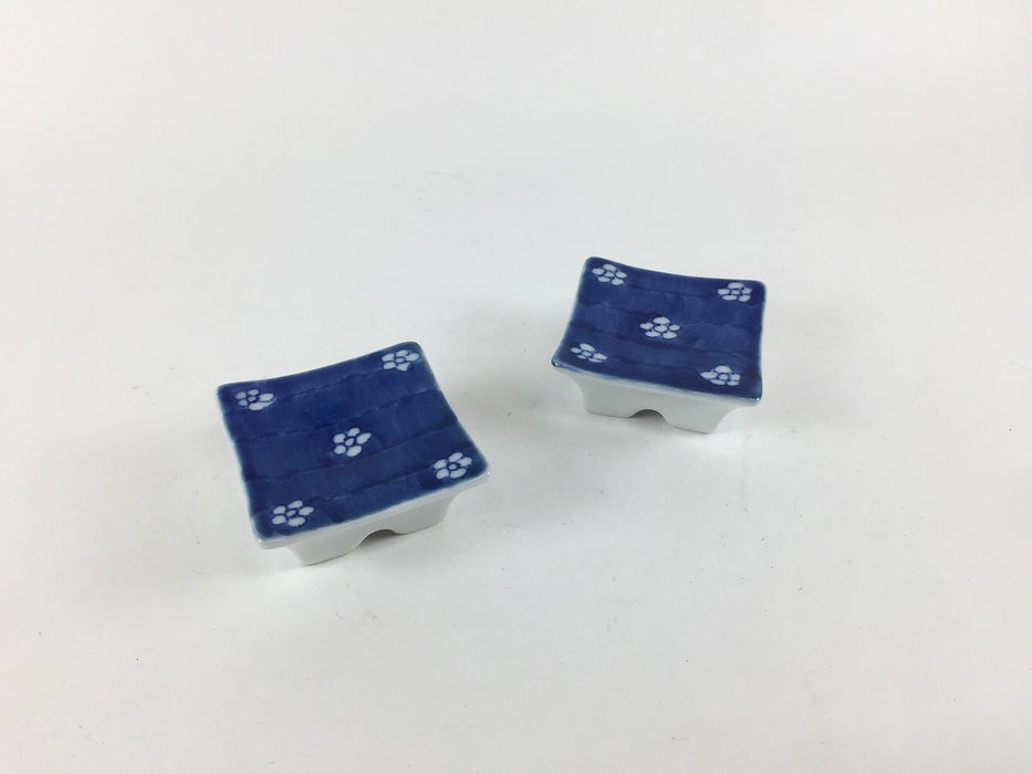 【SALE】45角高豆皿　藍塗梅　4.5cm　有田焼【訳あり】