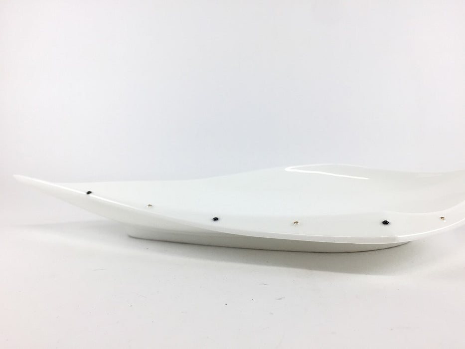 【SALE】黒金一珍剣先皿　31cm　有田焼【訳あり】