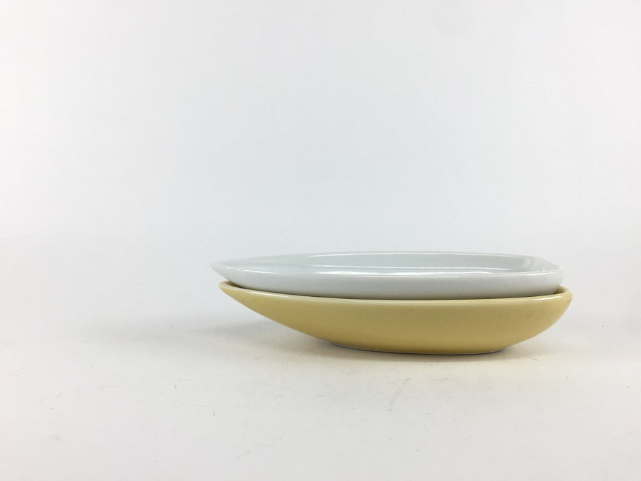 【SALE】舟形小皿　(黄/白) 　12cm　波佐見焼【訳あり】
